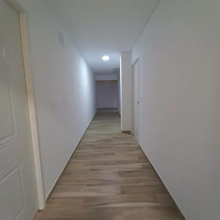 Apartment Bazan Apartaments1 *
